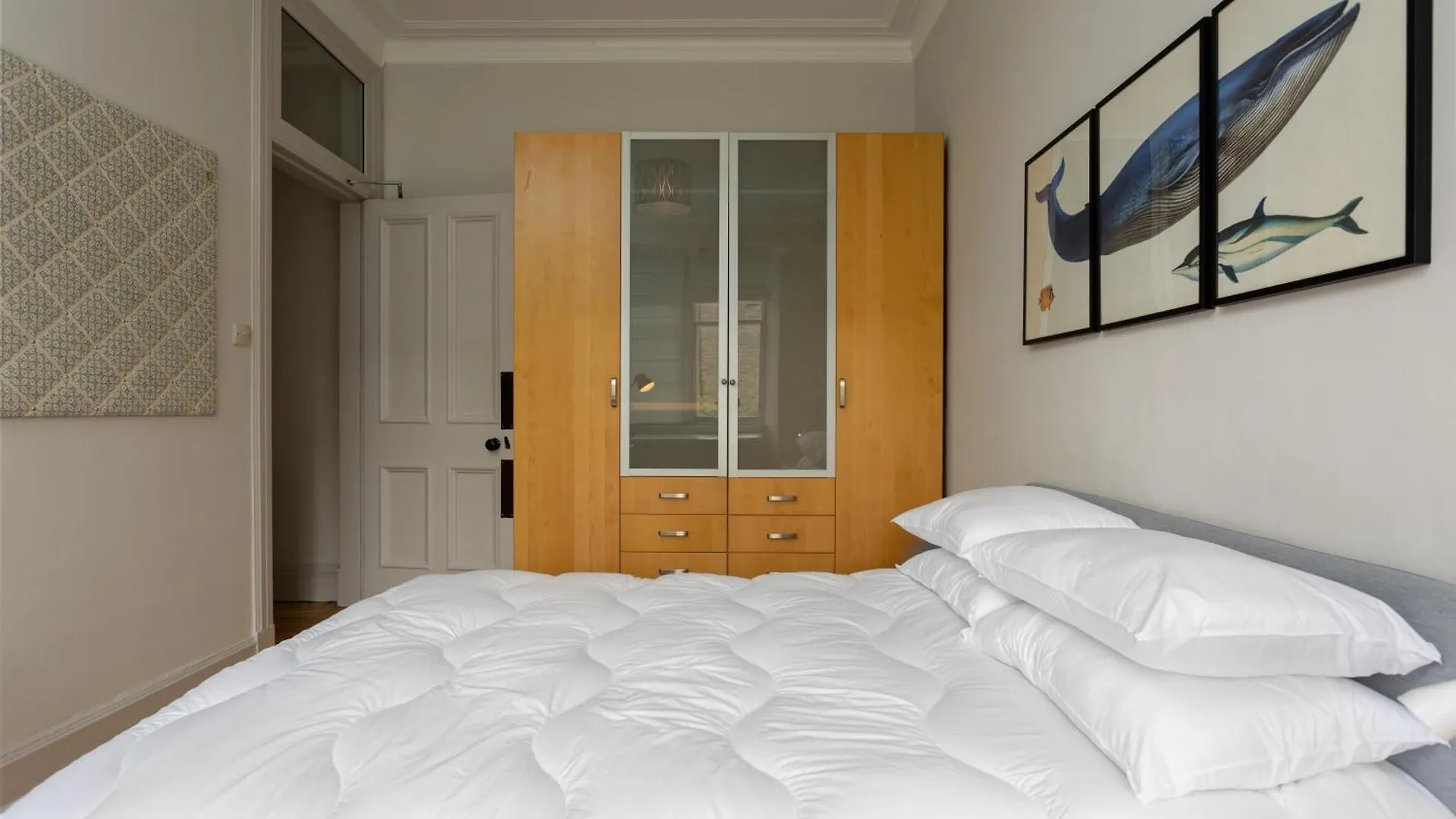 Gorgeous 4 Bed Apartment Right Beside The Meadows Edinburgh