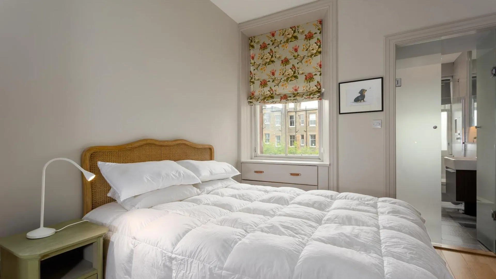 Gorgeous 4 Bed Apartment Right Beside The Meadows Edinburgh