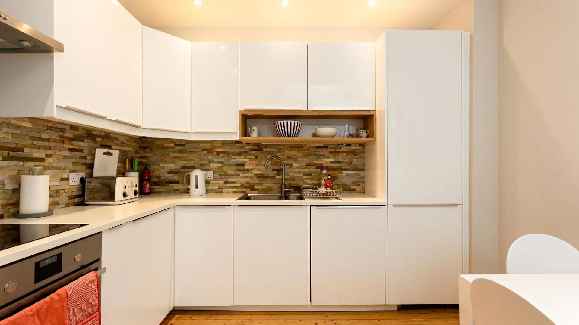 Gorgeous 4 Bed Apartment Right Beside The Meadows Edinburgh United Kingdom