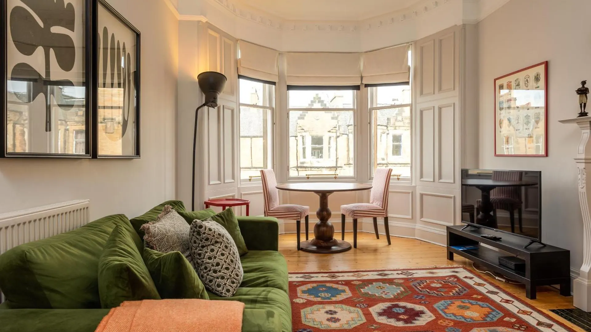 Gorgeous 4 Bed Apartment Right Beside The Meadows Edinburgh 0*,  United Kingdom